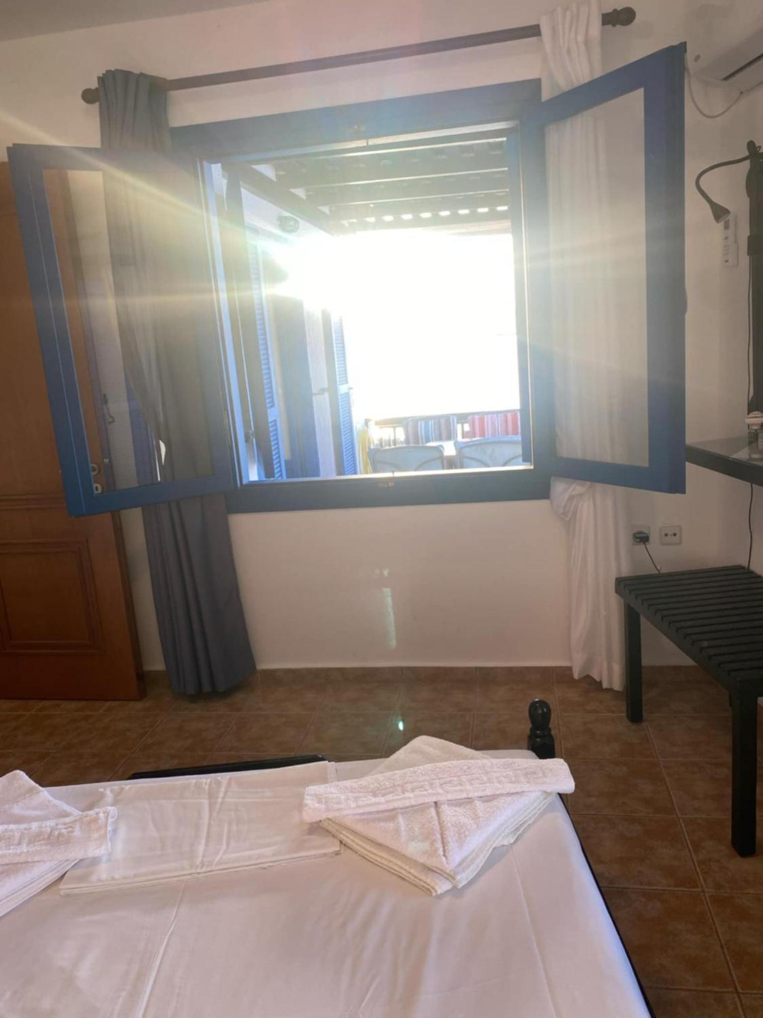 On The Sea Despoina Apartment At Mochlos Creta 외부 사진